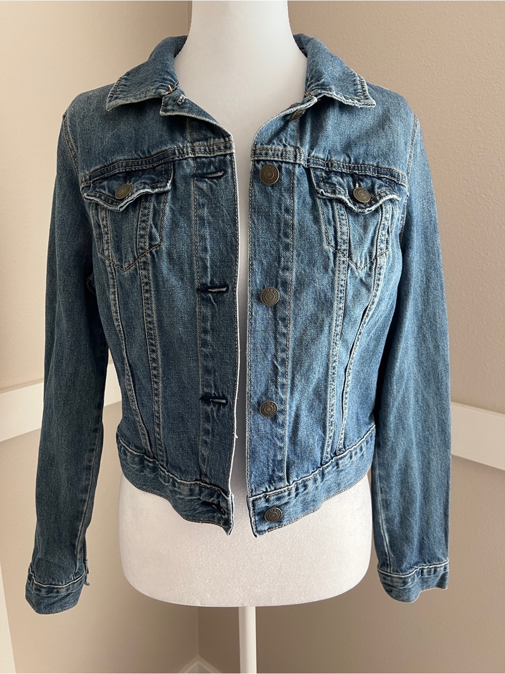 Old Navy Cropped Denim Jacket Medium Wash - Size S